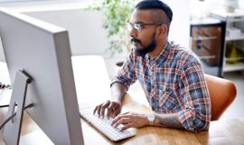 man-in-front-of-computer-1200x801-1160x550