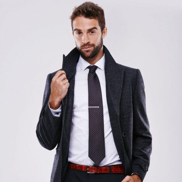 man-wear-black-trench-coat-1200x1324