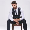 men-wearing-office-suit-3-1200x1324